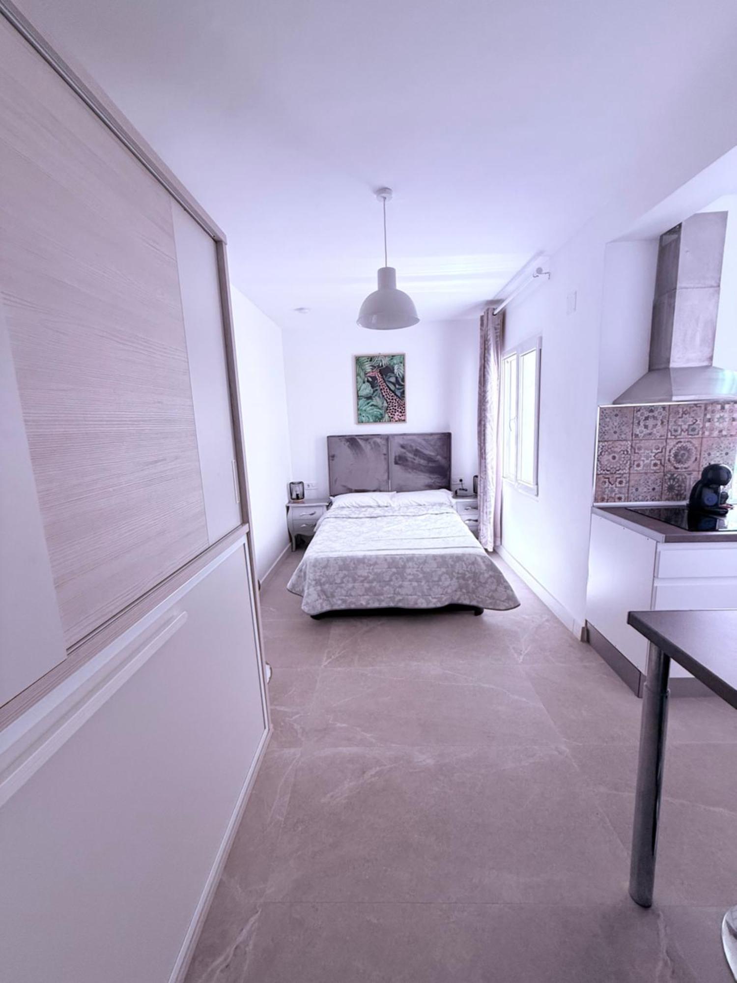 Boomerang Apartment